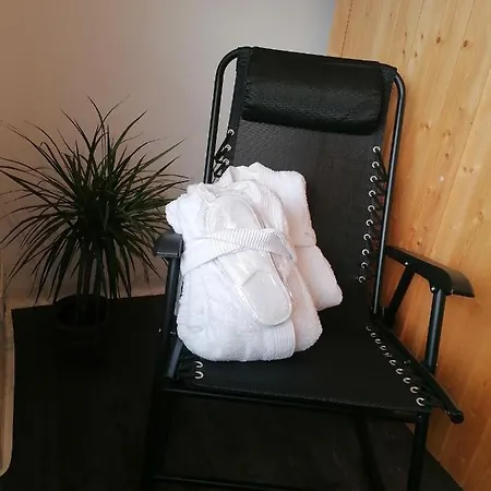 Ferienwohnung Christine Mit Sauna Und Whirlpool Utzerath Exterior photo